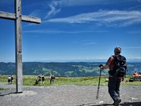 Wandern am Belchengipfel